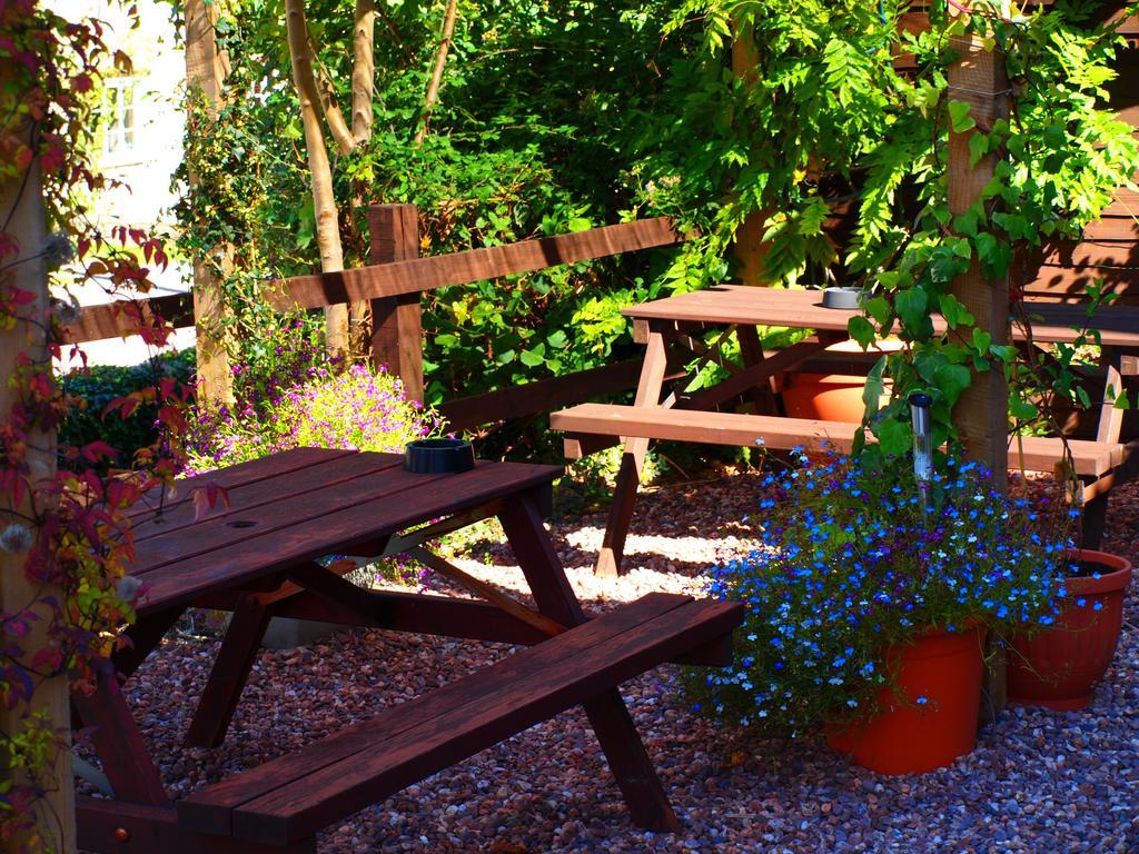 The Greyhound Inn Taunton Ngoại thất bức ảnh