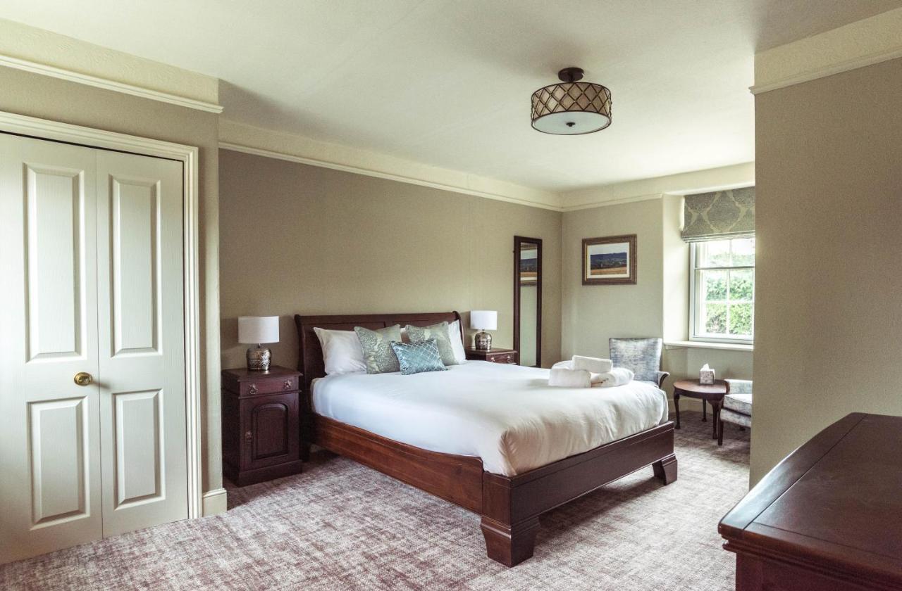 The Greyhound Inn Taunton Ngoại thất bức ảnh